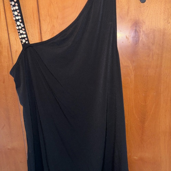 LOVINGLY WORN INC COLD SHOULDER TOP - Picture 5 of 5